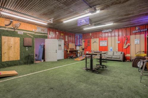 421 4 Notch Rd, Huntsville TX 77340-2618 exterior