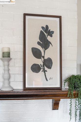 140 Roslyn Dr, Concord CA 94518-1234 exterior