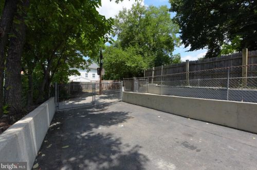 418 Brandywine St, Washington DC  20032-3653 exterior