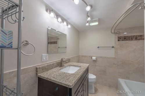 544 33rd St, Chicago IL 60608-6360 exterior