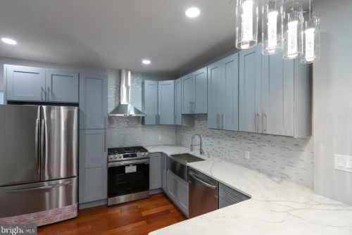 1021 Ellsworth St, Philadelphia PA  19147-4637 exterior