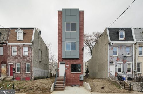 2120 Franklin St, Philadelphia PA 19133-2107 exterior