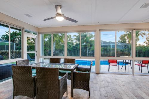 2779 Eagle Dr, Fort Pierce FL  34984-8919 exterior