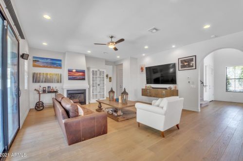 6030 5 Ave, Phoenix AZ 85003-2524 exterior