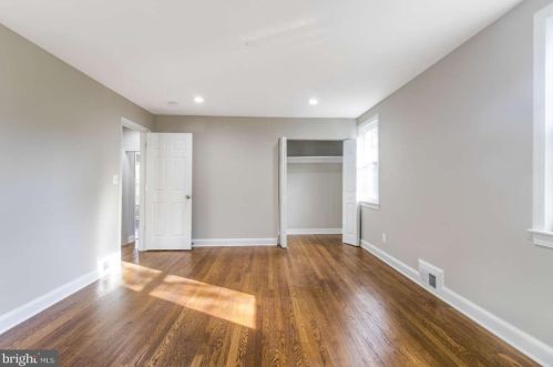 303 Greenwich Ln, Silver Spring MD  20910-4232 exterior