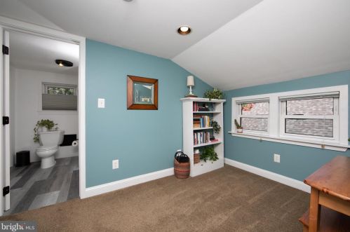 257 Stratford Ave, Camden NJ 08108-2327 exterior