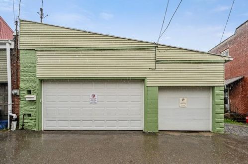 352 Garnet Way, Pittsburgh PA 15224-2005 exterior