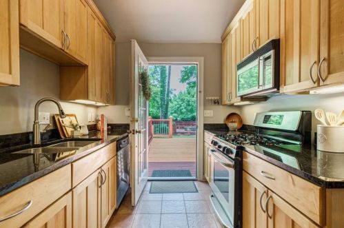 417 Deering Rd, Atlanta GA 30309-2267 exterior