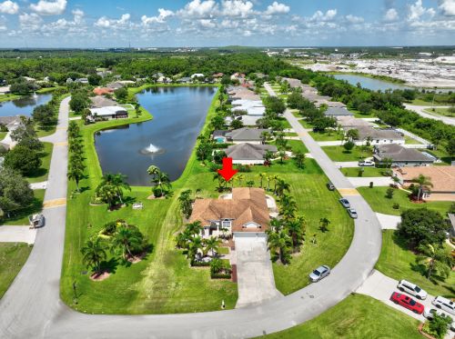 2601 Serenity Cir, Fort Pierce FL 34981-5048 exterior