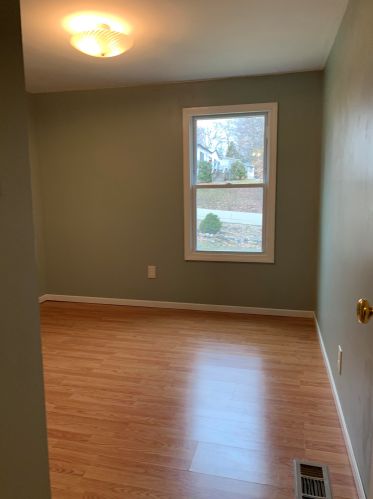 99 Redwood Ave, Concord NH 03301-3519 exterior