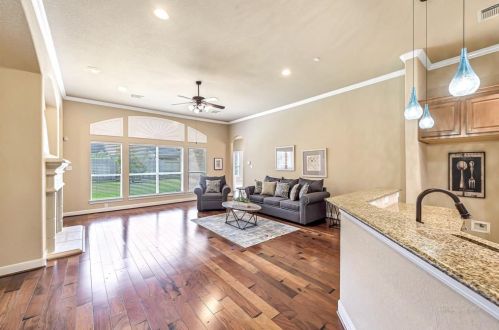 28307 Wild Mustang Ln, Fulshear TX 77441-2064 exterior