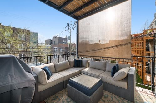 2451 Augusta Blvd, Chicago IL  60622-4640 exterior