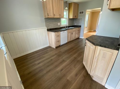 1629 Hazel St, Saint Paul MN 55119-4231 exterior