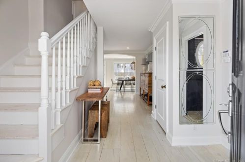 42 Danbury Ave, Westport CT  06880-6821 exterior