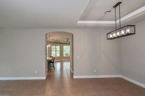 12687 Biscayne Ct, Naples FL 34105-4935 exterior