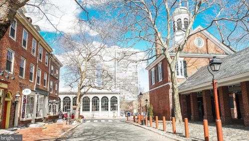 200 Lombard St, Philadelphia PA 19147-1605 exterior