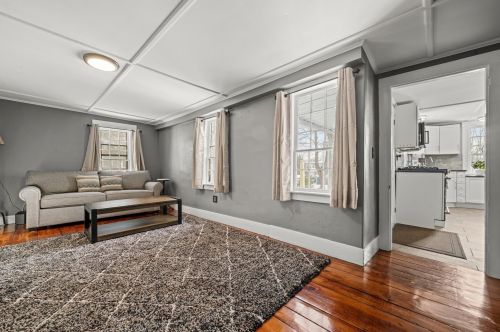 33 Washington St, Concord NH  03301-4341 exterior