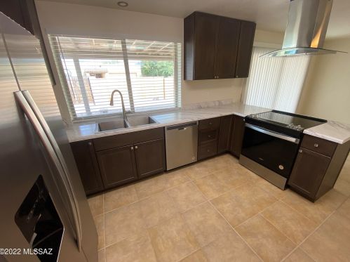 9751 Hollow Pl, Tucson AZ  85748-4555 exterior