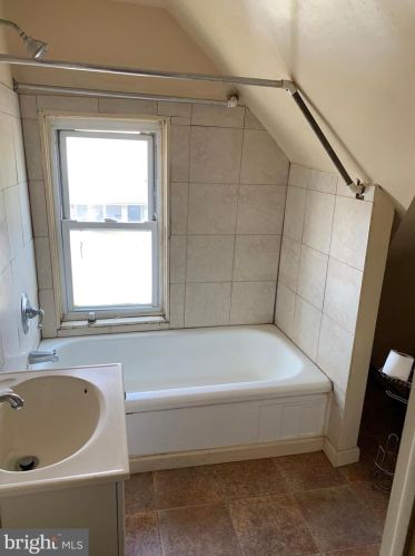 101 6 St, Darby PA 19023-2305 exterior