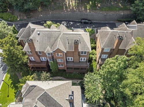 304 Crossing Valley Ln, Atlanta GA 30339-2944 exterior