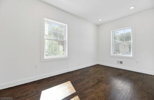 24 Cranford Ter, Cranford NJ  07016-3407 exterior