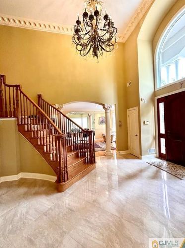 21 Southfield Rd, Edison NJ 08820-3141 exterior