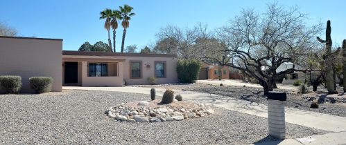 3368 Camino Los Brazos, Tucson AZ  85750-2817 exterior