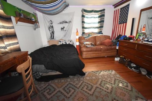 721 Hl Rd, Torrington CT 06790-5834 exterior