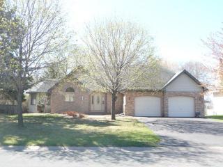 2400 Linwood Ct, Saint Paul MN  55119-5853 exterior