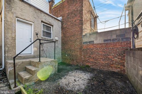 6402 Callowhill St, Philadelphia PA 19151-4009 exterior