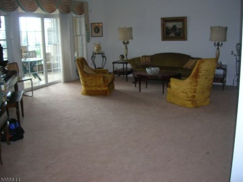 1301 Hamilton Dr, Rockaway, NJ 07866-5858