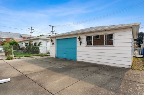 4731 Octavia Ave, Chicago IL 60706-4608 exterior