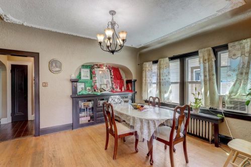 2106 34, Milwaukee WI 53215-2301 exterior