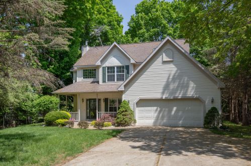 6441 Angling Rd, Kalamazoo, MI 49024-1071