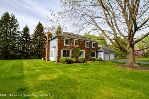 58 Blevins Ave, Middletown, NJ 07748-3167