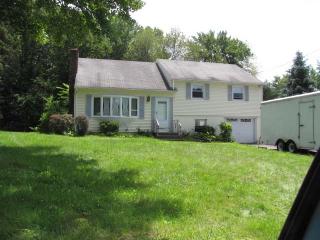 1 Dahlem Blvd, Schenectady, NY 12309-2007