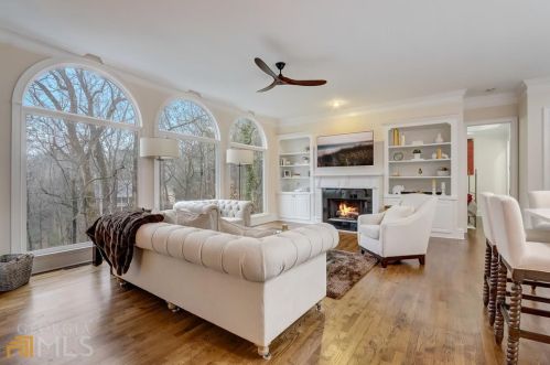 235 Lake Summit Vw, Atlanta GA  30342-1979 exterior