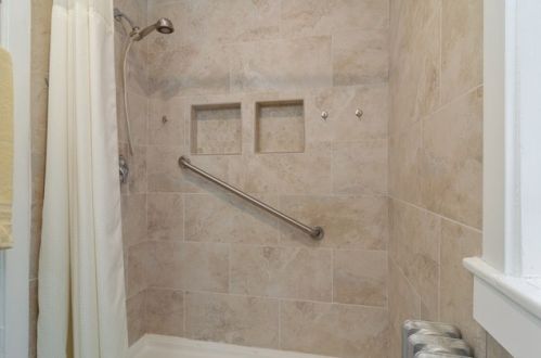 5418 Artesian Ave, Chicago IL 60625-2202 exterior