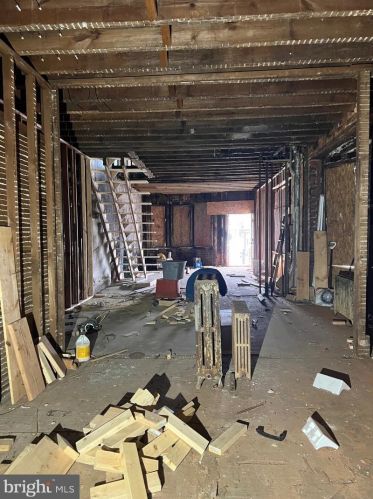 4924 Greene St, Philadelphia PA  19144-6031 exterior