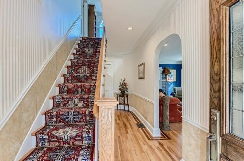 784 Crest Ridge Dr, Atlanta, GA 30306