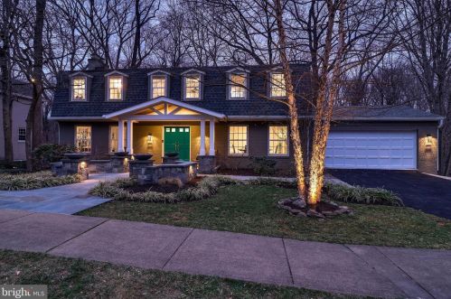 4052 41st St, Mc Lean, VA 22101-5805