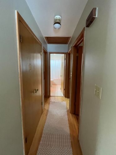 5865 Riv Frst Dr, Milwaukee WI 53209-4524 exterior