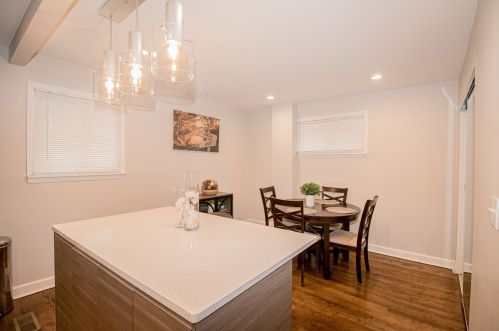 8033 State St, Chicago IL 60827-2003 exterior