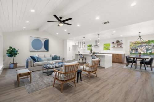 5006 Buffalo Pass, Austin TX 78745-2832 exterior