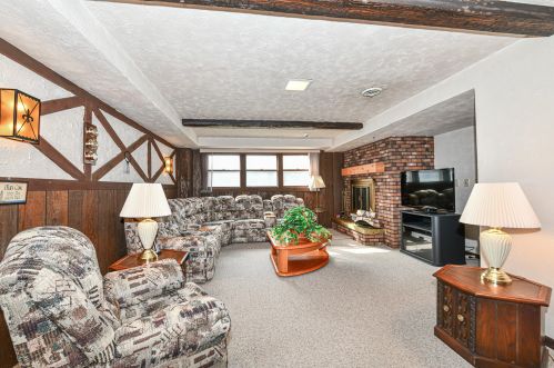 12024 Cleveland Ave, Milwaukee WI 53227-2908 exterior