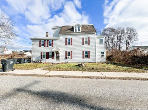 104 Mechanic St, Killingly CT 06239-2875 exterior