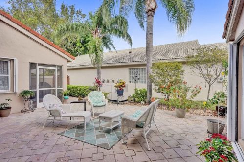 12203 Castle Pne Rd, Boynton Beach FL 33437-6019 exterior