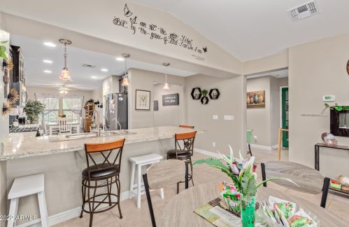 2005 Anderson Dr, Phoenix AZ 85022 exterior