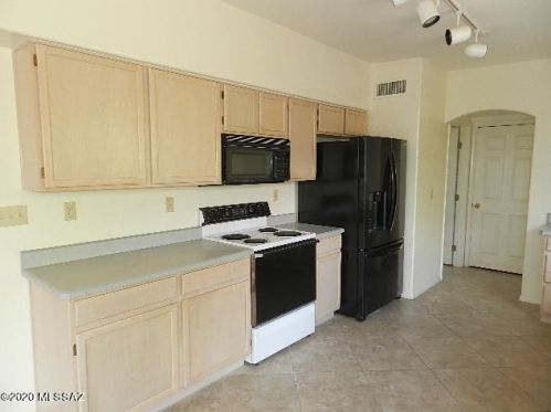 1511 Crystal Downs Ct, Tucson AZ 85737-7215 exterior