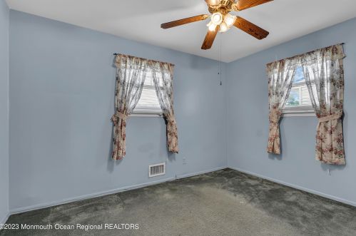 865 Barry Ave, Perth Amboy NJ 08861-1626 exterior